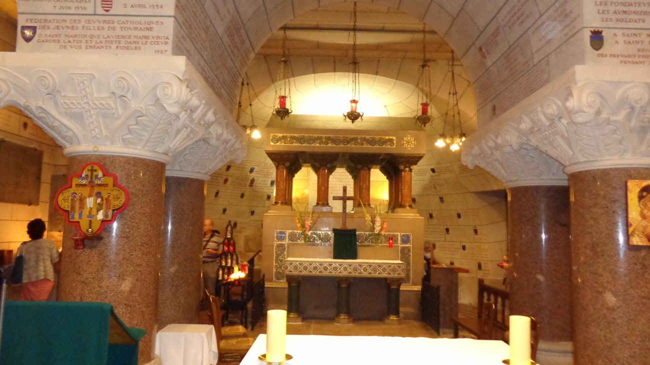 Cripta y sepulcro de San Martín